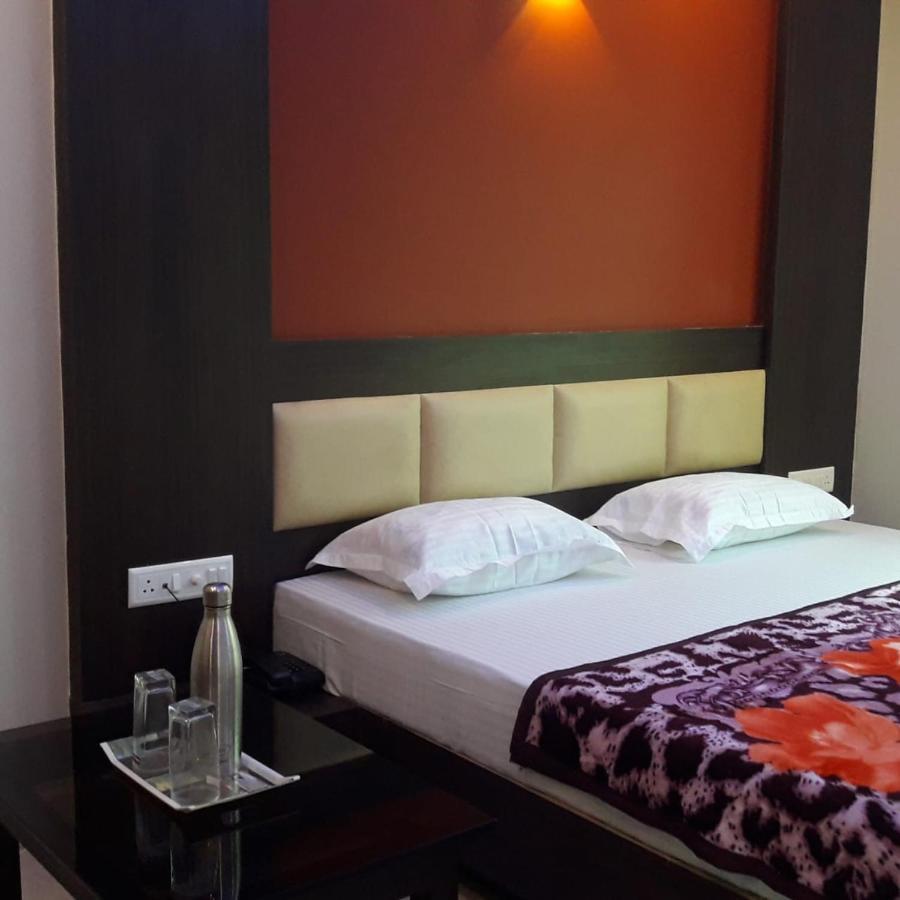 Hotel Siddhi Vinayak ปูรี ภายนอก รูปภาพ