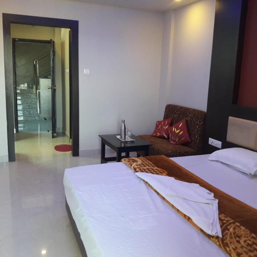 Hotel Siddhi Vinayak ปูรี ภายนอก รูปภาพ